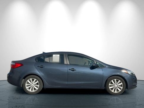 Used 2016 Kia Forte LX w/ LX Popular Plus Package image 3