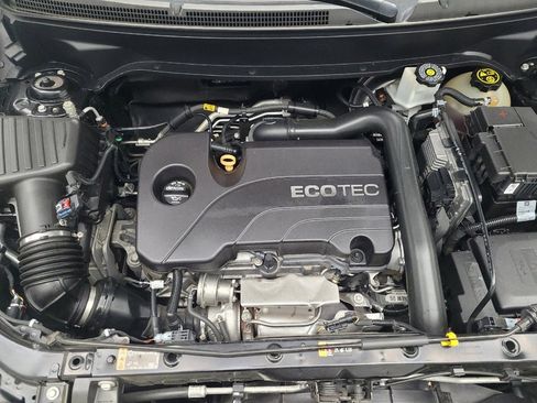 Used 2019 Chevrolet Equinox LS image 30