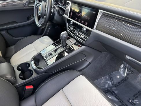 Certified 2022 Porsche Macan GTS AWD/4WD image 18