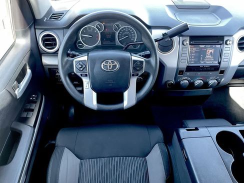Used 2016 Toyota Tundra SR5 AWD/4WD image 11