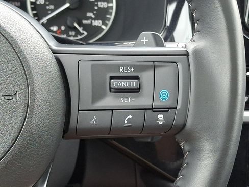 Certified 2025 Nissan Pathfinder SV w/ SV Premium Package AWD/4WD image 22