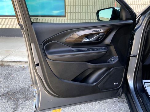 Used 2019 GMC Terrain Denali w/ Comfort Package image 24