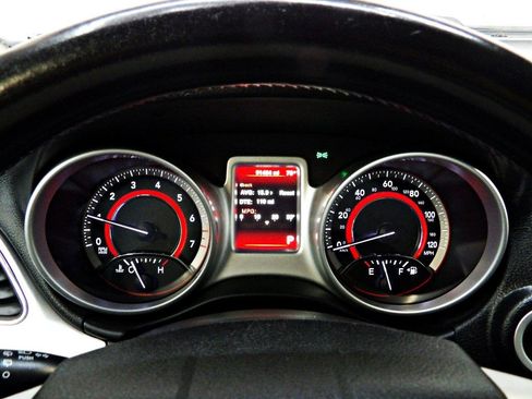 Used 2020 Dodge Journey SE w/ SE Popular Equipment Group FWD image 16