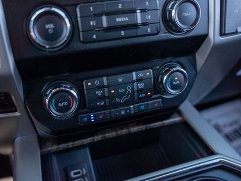 Used 2019 Ford F250 Lariat AWD/4WD image 17
