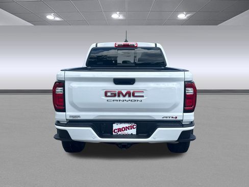 Used 2023 GMC Canyon AT4 w/ AT4 Premium Package AWD/4WD image 4