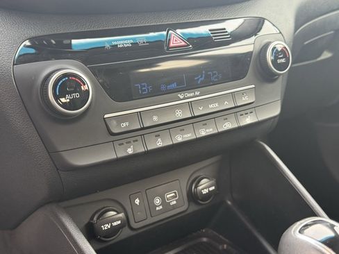 Used 2020 Hyundai Tucson Limited image 19