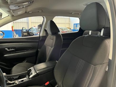 Used 2025 Hyundai Tucson SEL FWD image 23