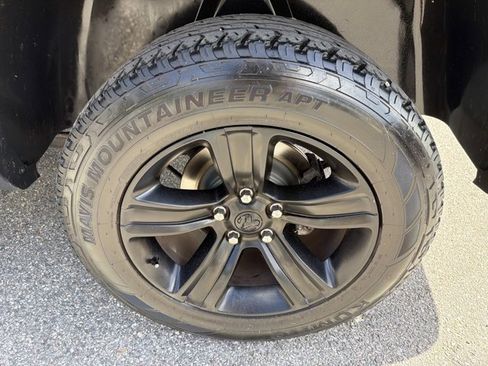 Used 2022 RAM 1500 Classic Warlock image 31