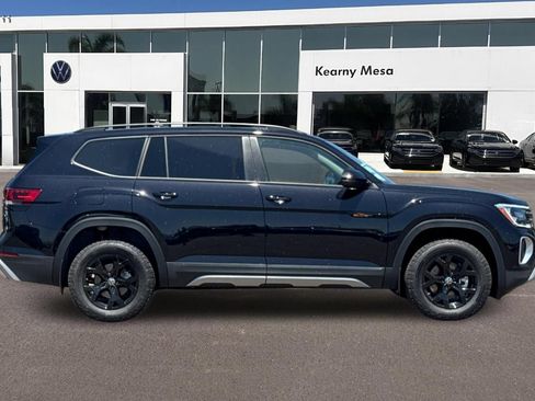 New 2025 Volkswagen Atlas Peak Edition SE AWD/4WD image 3