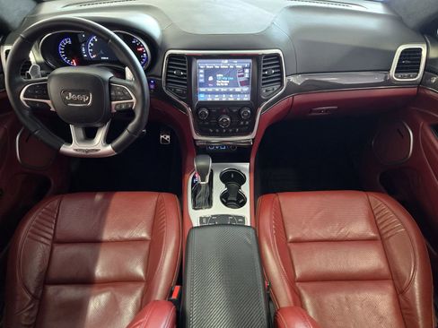 Used 2018 Jeep Grand Cherokee Trackhawk AWD/4WD image 34