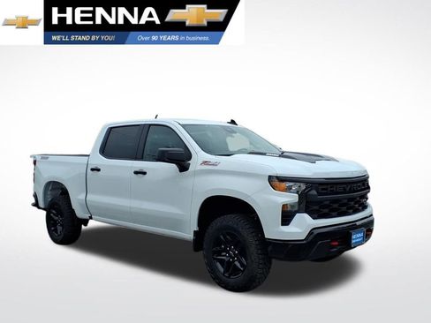 New 2026 Chevrolet Silverado 1500 Custom Trail Boss AWD/4WD image 1
