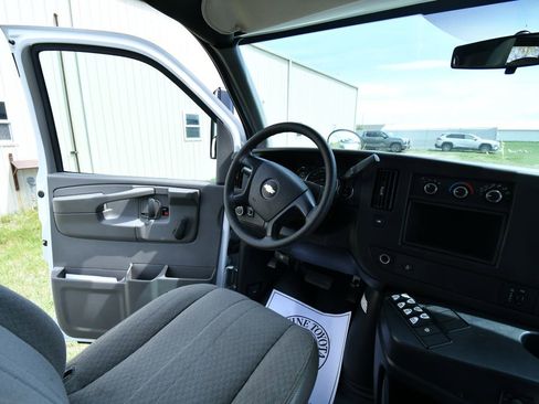 Used 2013 Chevrolet Express 3500 w/ School Bus Package RWD image 19