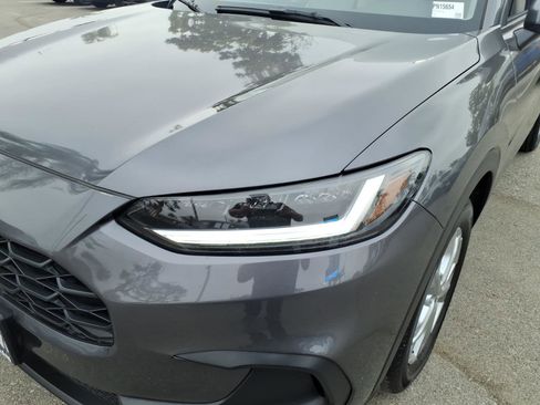 Used 2025 Honda HR-V LX image 2