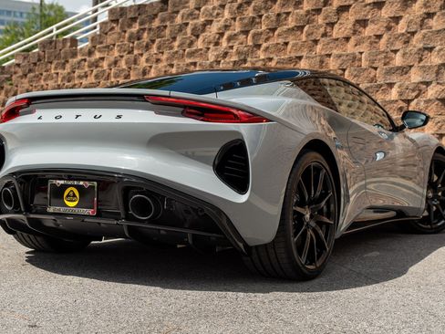 New 2025 Lotus Emira image 3