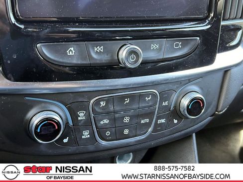 Used 2023 Chevrolet Traverse LT w/ Midnight/Sport Edition image 26