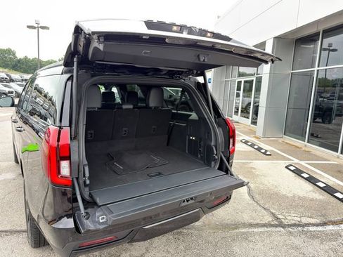 Used 2025 Ford Expedition Max Platinum w/ Stealth Performance Package AWD/4WD image 15