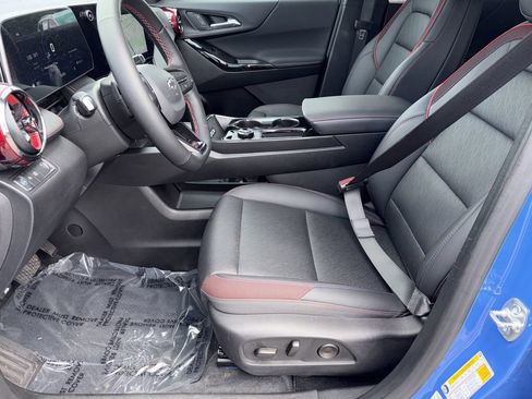 Used 2026 Chevrolet Equinox RS w/ Safety and Technology Package FWD image 27