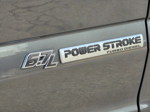 Used 2020 Ford F250 Lariat w/ Lariat Ultimate Package AWD/4WD image 38