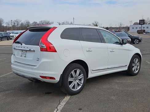 Used 2016 Volvo XC60 T6 w/ Protection Package image 6