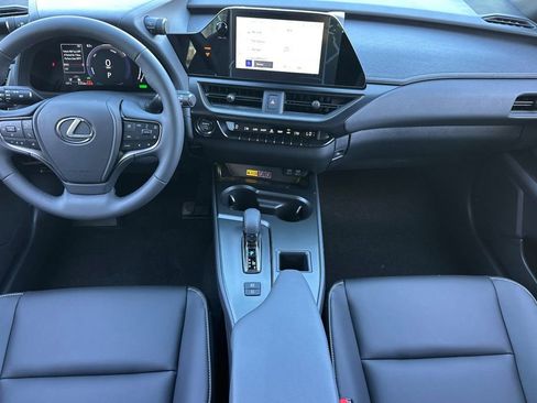 New 2026 Lexus UX 300h FWD image 13