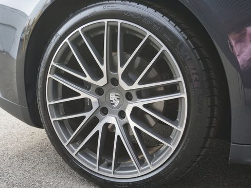 Certified 2026 Porsche Panamera 4 AWD/4WD image 13