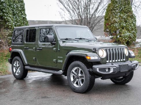 Used 2021 Jeep Wrangler Unlimited Sahara image 3