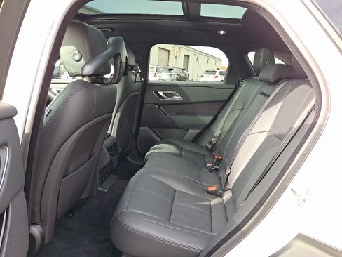 Used 2026 Land Rover Range Rover Velar Dynamic SE image 5