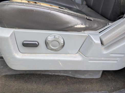 Used 2013 Ford F150 XLT w/ Luxury Equipment Group image 15