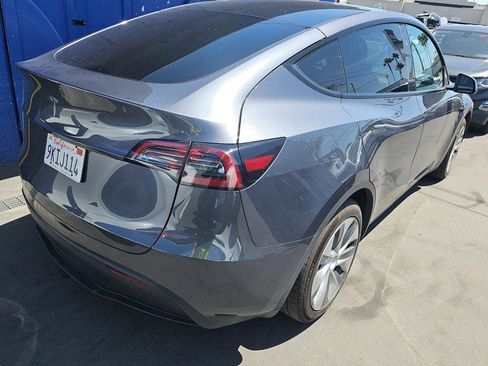 Used 2023 Tesla Model Y 2WD image 3