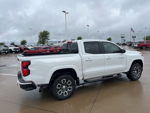 Used 2024 Chevrolet Colorado LT w/ LT Convenience Package III RWD image 5