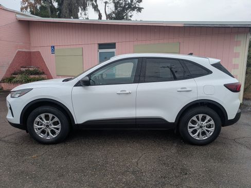Certified 2025 Ford Escape Active w/ Tech Pack #1 AWD/4WD image 6