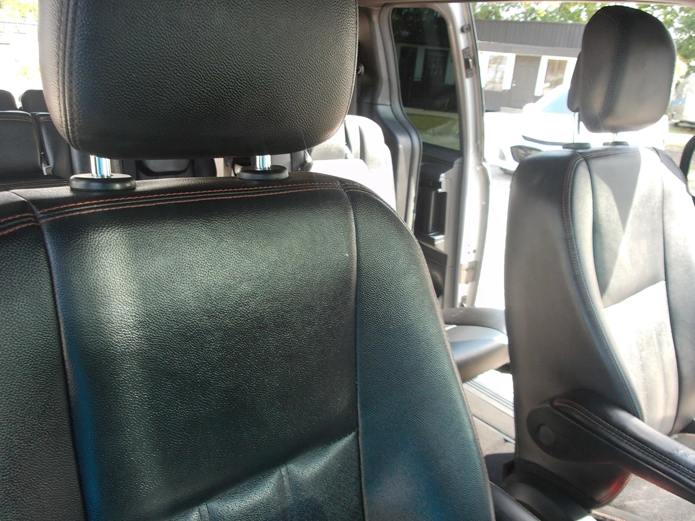 Used 2019 Dodge Grand Caravan GT FWD image 36
