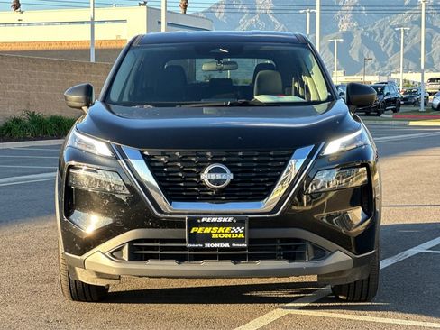 Used 2023 Nissan Rogue S image 9