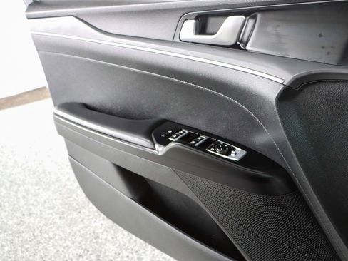 Used 2022 Kia K5 GT-Line image 21