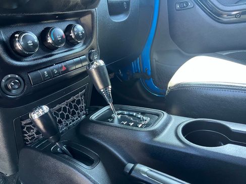 Used 2016 Jeep Wrangler Unlimited Sport w/ Quick Order Package 24S AWD/4WD image 38