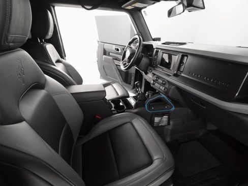 Used 2023 Ford Bronco Black Diamond image 26