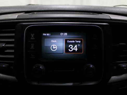 Used 2015 RAM 3500 Tradesman w/ Chrome Appearance Group image 19