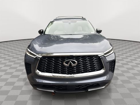 Used 2025 INFINITI QX60 Sensory w/ Vision Package image 3