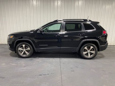 Used 2022 Jeep Cherokee Limited image 4
