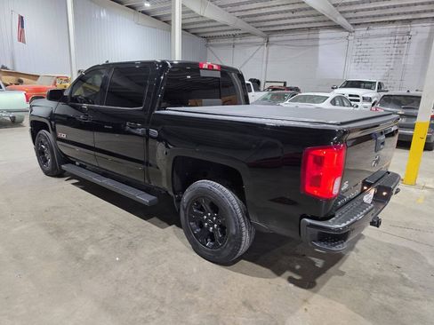 Used 2018 Chevrolet Silverado 1500 LTZ Z71 w/ LTZ Plus Package AWD/4WD image 9