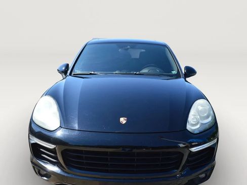 Used 2016 Porsche Cayenne AWD/4WD image 3