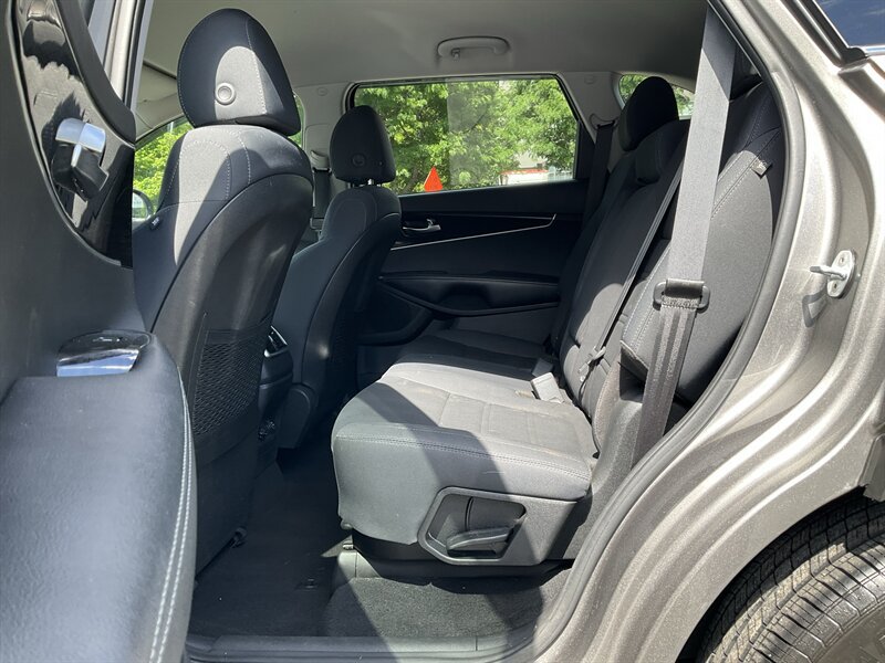 Used 2019 Kia Sorento AWD image 13