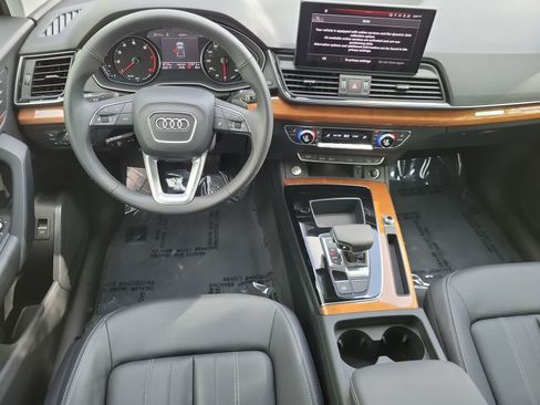 Used 2023 Audi Q5 2.0T Premium w/ Convenience Package AWD/4WD image 18