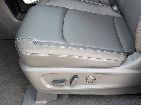 New 2026 Nissan Pathfinder SL image 20