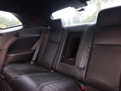 Used 2016 Dodge Challenger SRT Hellcat RWD image 11