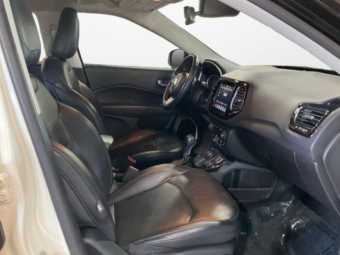 Used 2019 Jeep Compass Limited AWD/4WD image 17