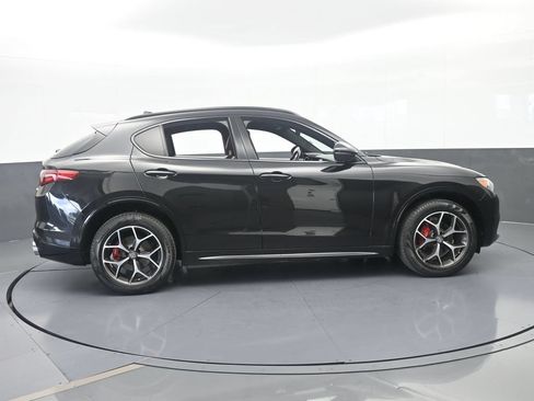 Used 2020 Alfa Romeo Stelvio Ti Sport w/ Quick Order Package 22S Sport AWD/4WD image 7