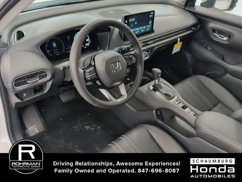 Used 2026 Honda HR-V EX-L image 4