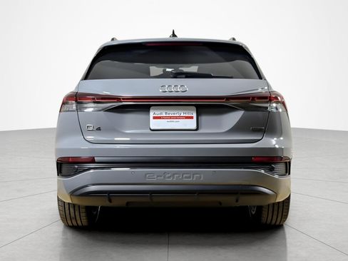 Used 2024 Audi Q4 e-tron Prestige w/ Black Optic Package AWD/4WD image 4