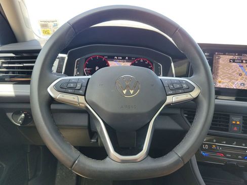 Used 2025 Volkswagen Jetta SEL FWD image 22
